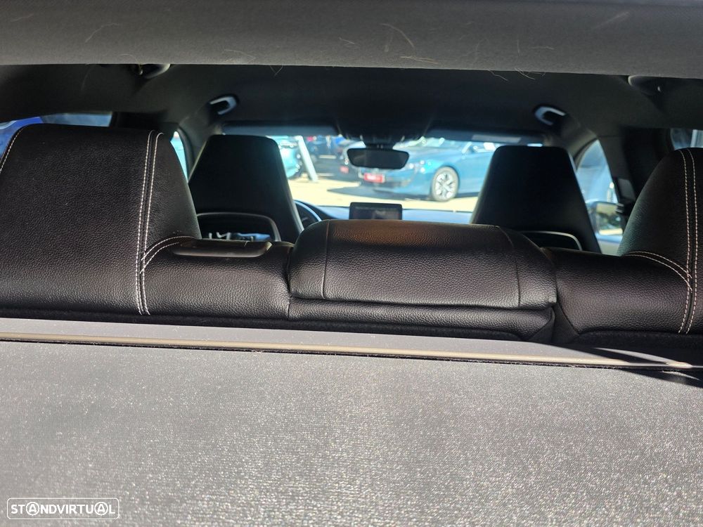 Mercedes-Benz CLA 180 d Shooting Brake Progressive - 41