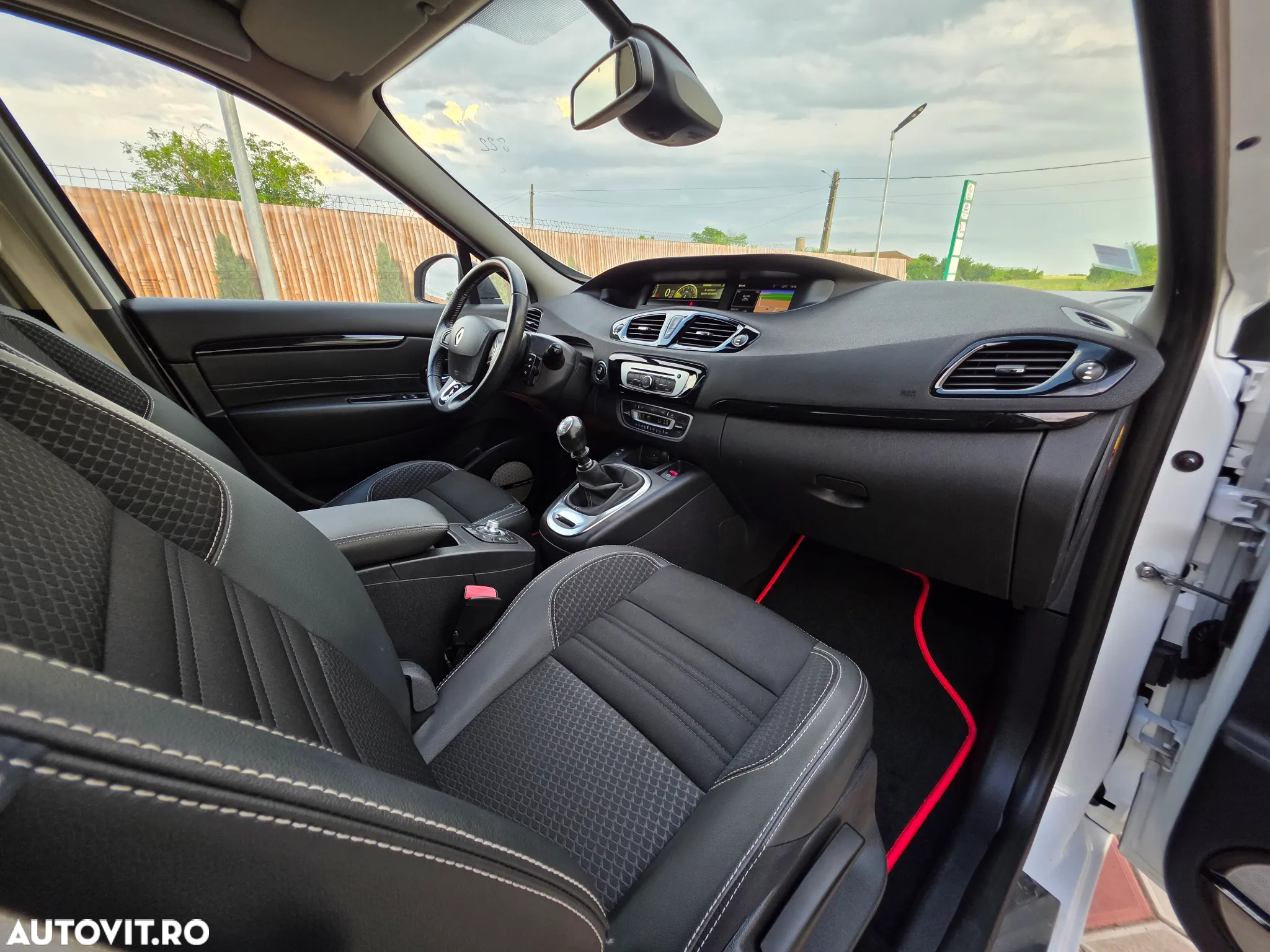 Renault Scenic ENERGY dCi 130 BOSE EDITION - 23