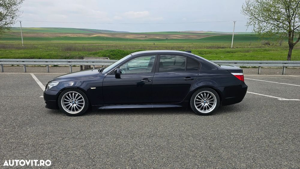 BMW Seria 5 523i - 2