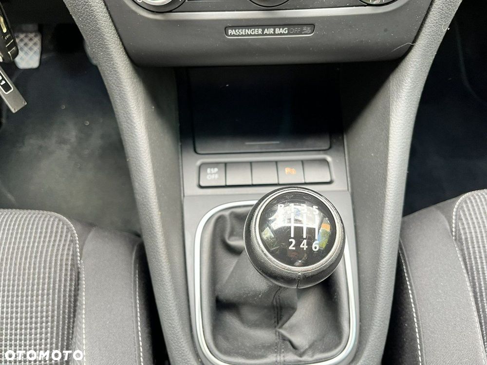 Volkswagen Golf - 16
