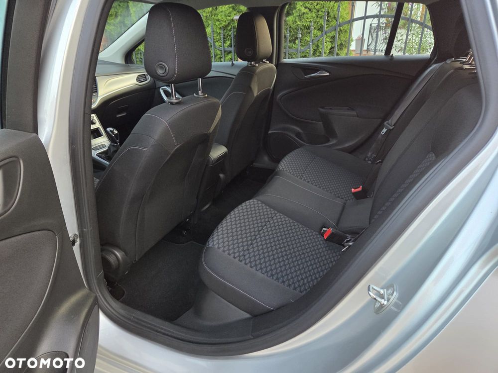 Opel Astra 1.6 CDTI Essentia S&S - 14