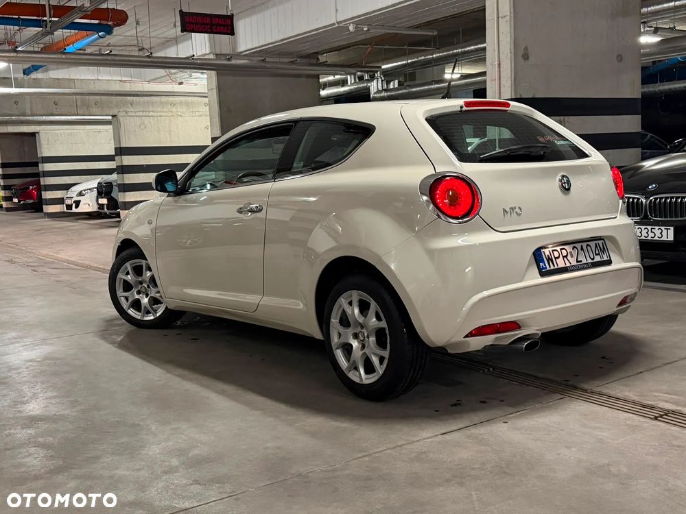 Alfa Romeo Mito 1.4 MultiAir Distinctive - 11