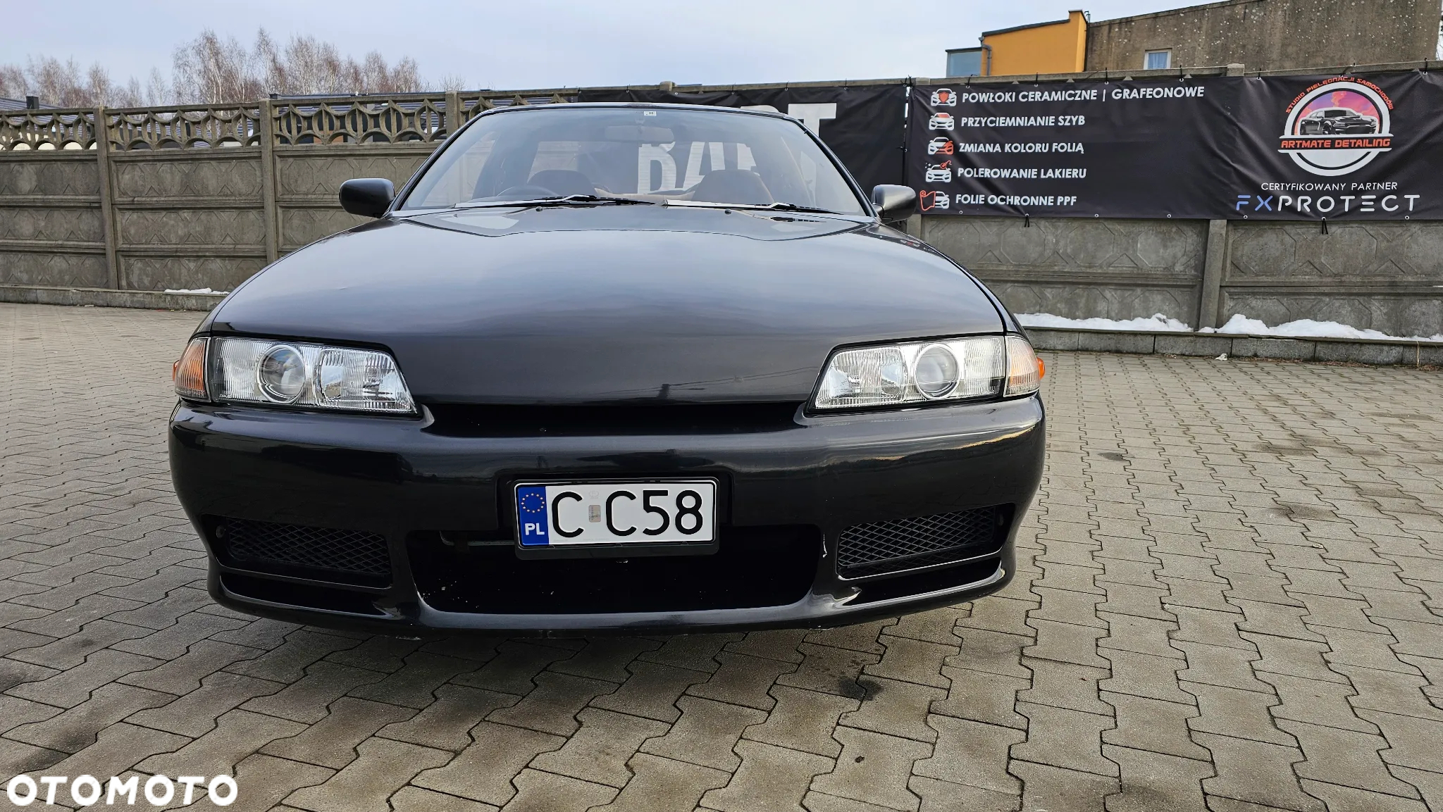 Nissan Skyline - 2