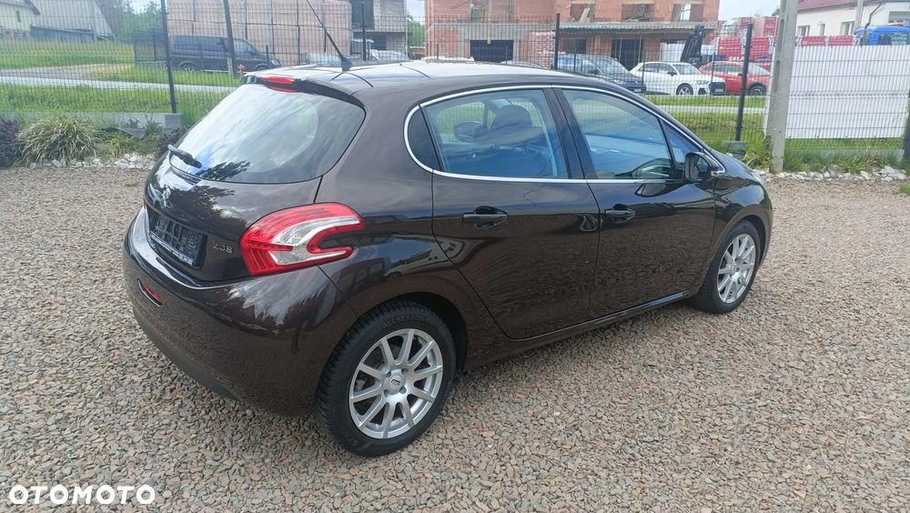 Peugeot 208 1.6 VTi Allure - 5
