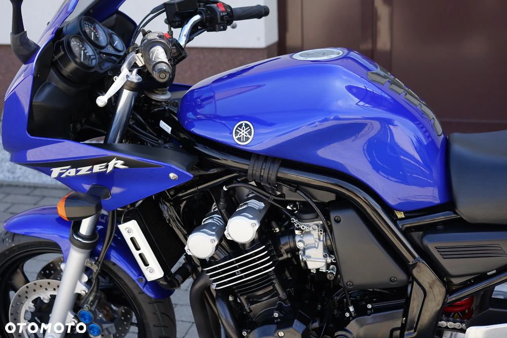 Yamaha FZS - 29