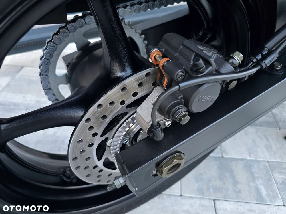 Yamaha FZ6 - 18
