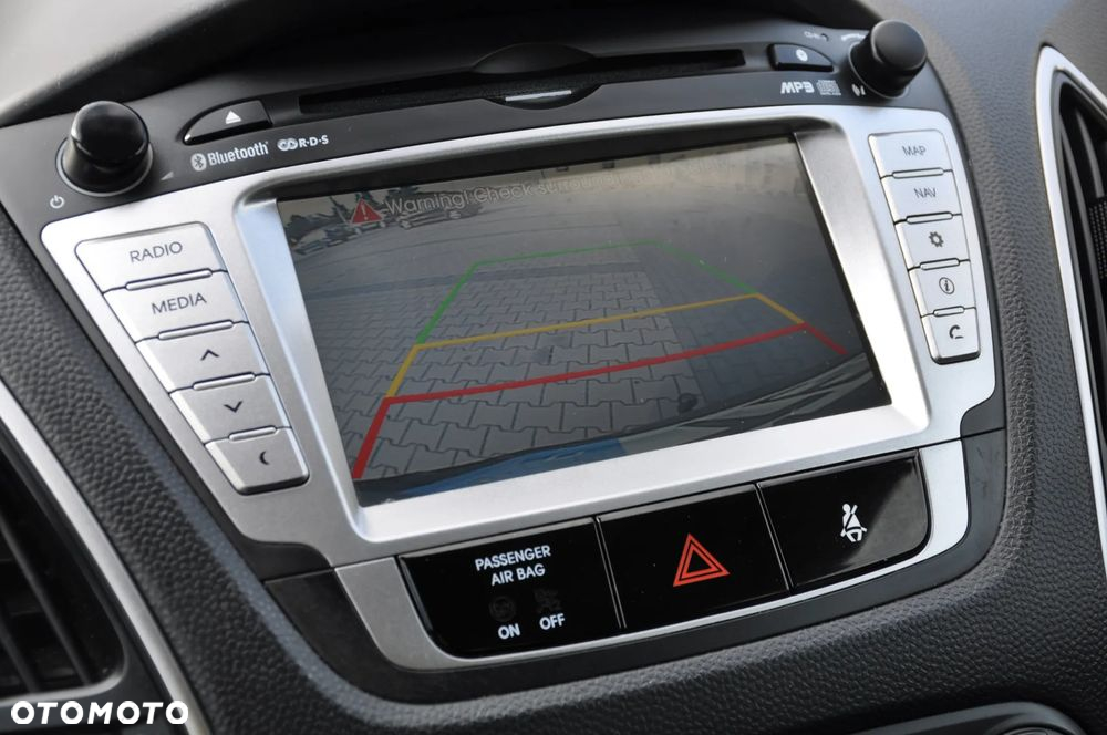 Hyundai ix35 2.0 CRDi 4WD Automatik Premium - 24