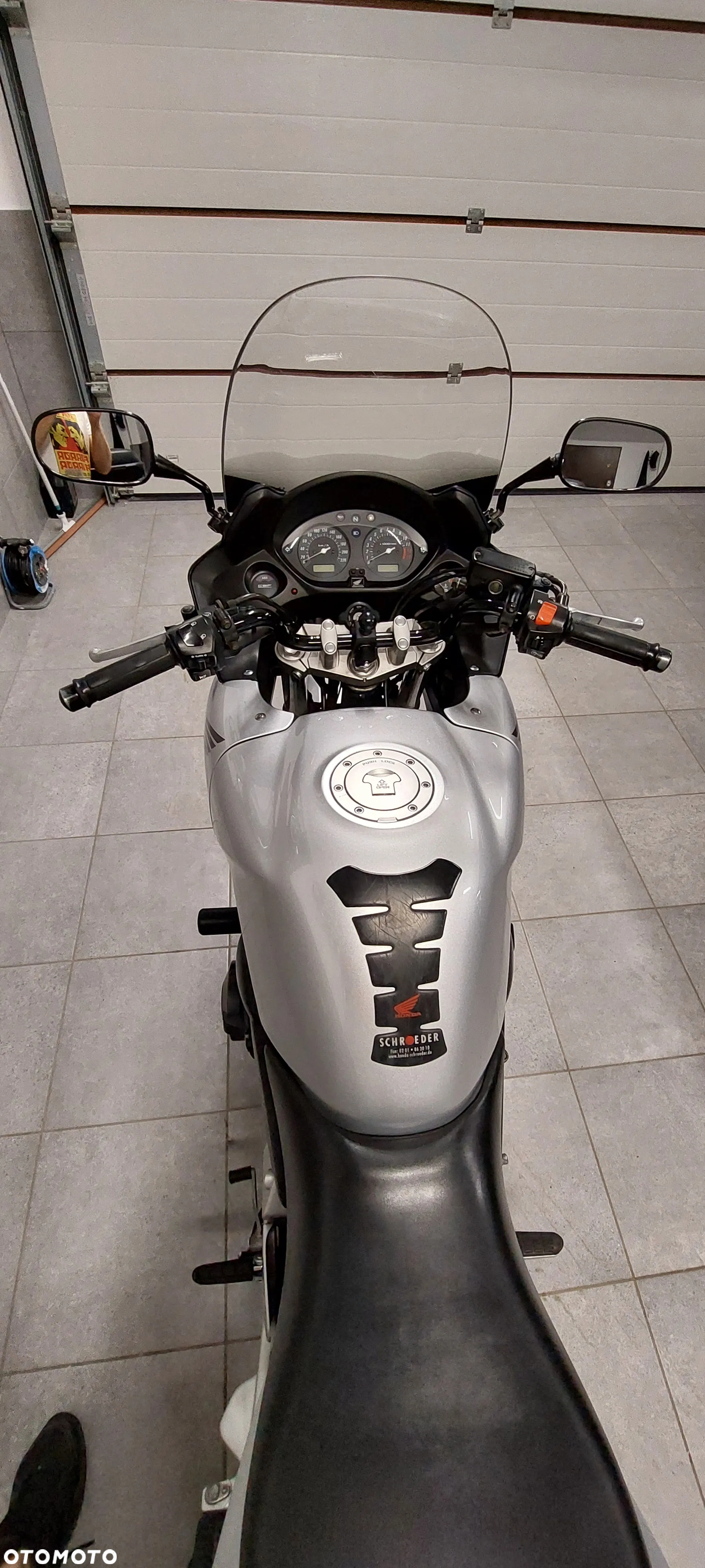 Honda CBF - 3
