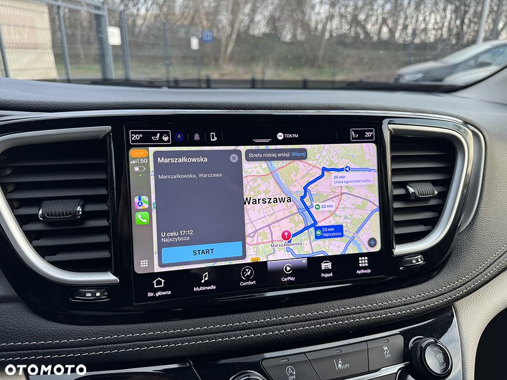 Chrysler Pacifica - 30