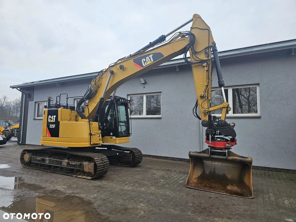 Caterpillar 325FLCR - 1