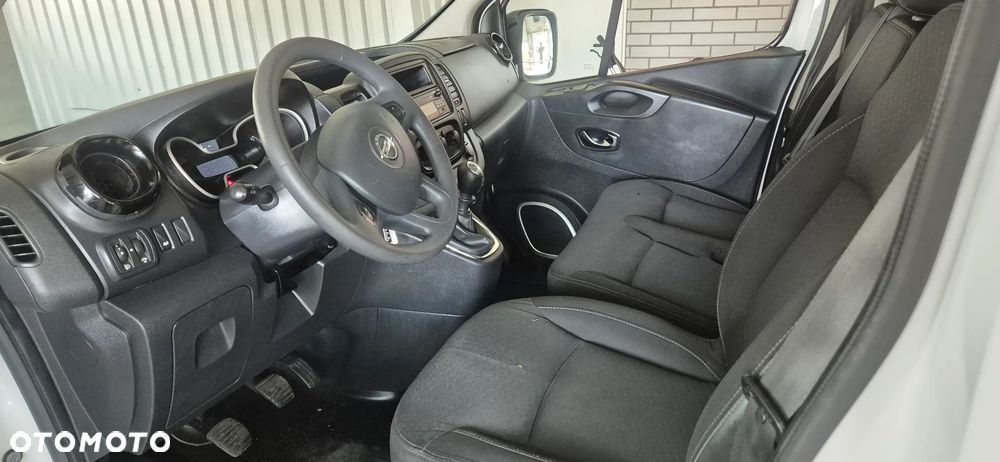 Opel Vivaro - 7