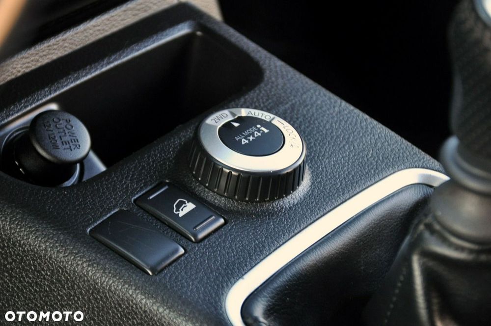 Nissan X-Trail - 35
