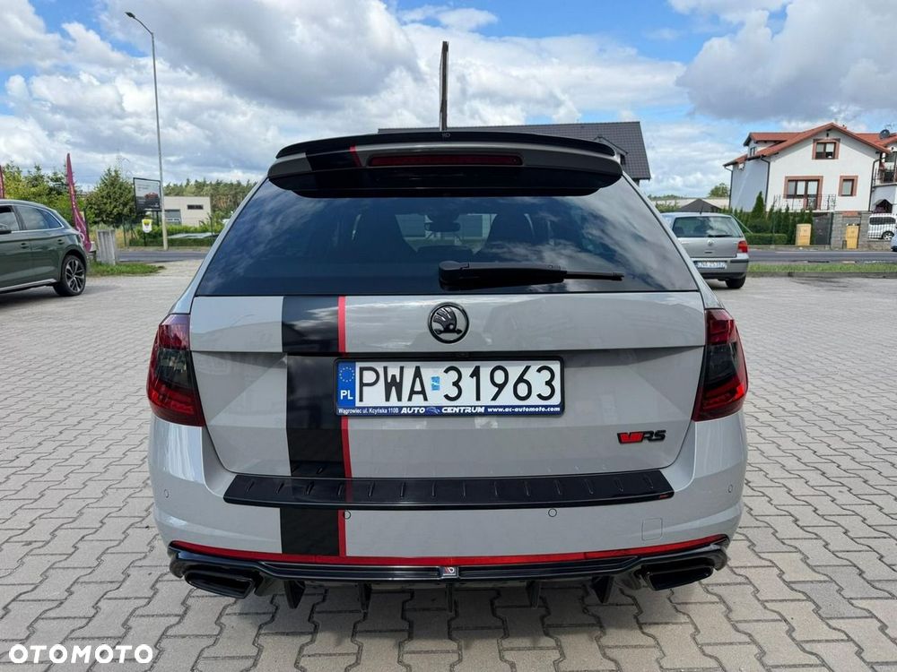 Skoda Octavia 2.0 TDI DSG RS - 6