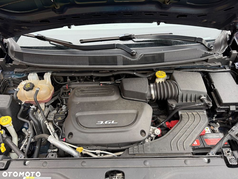 Chrysler Pacifica - 38