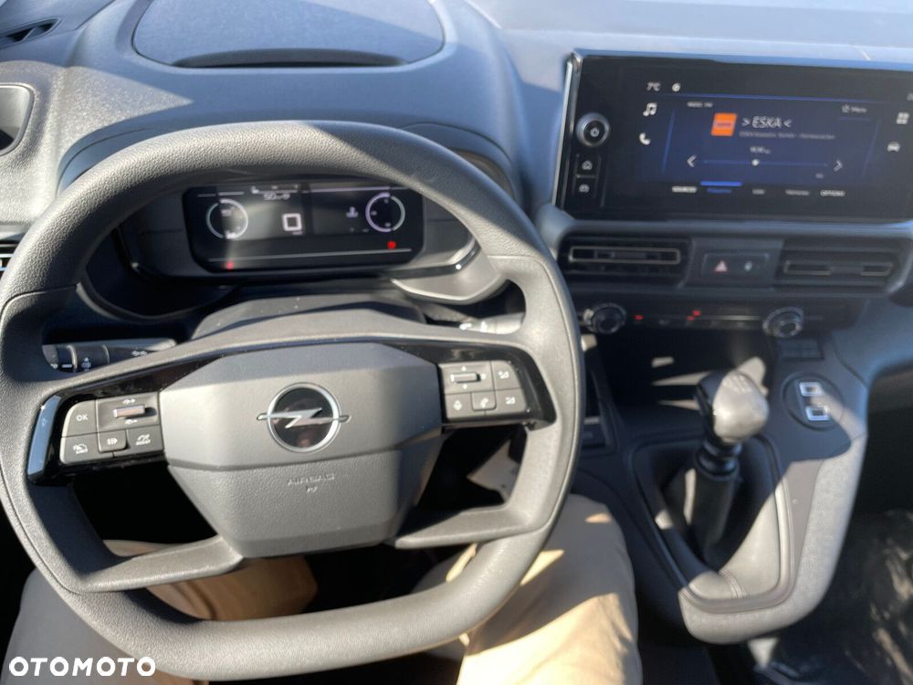 Opel Combo Cargo Combo Cargo Furgon XL Diesel 100KM Manual - 21