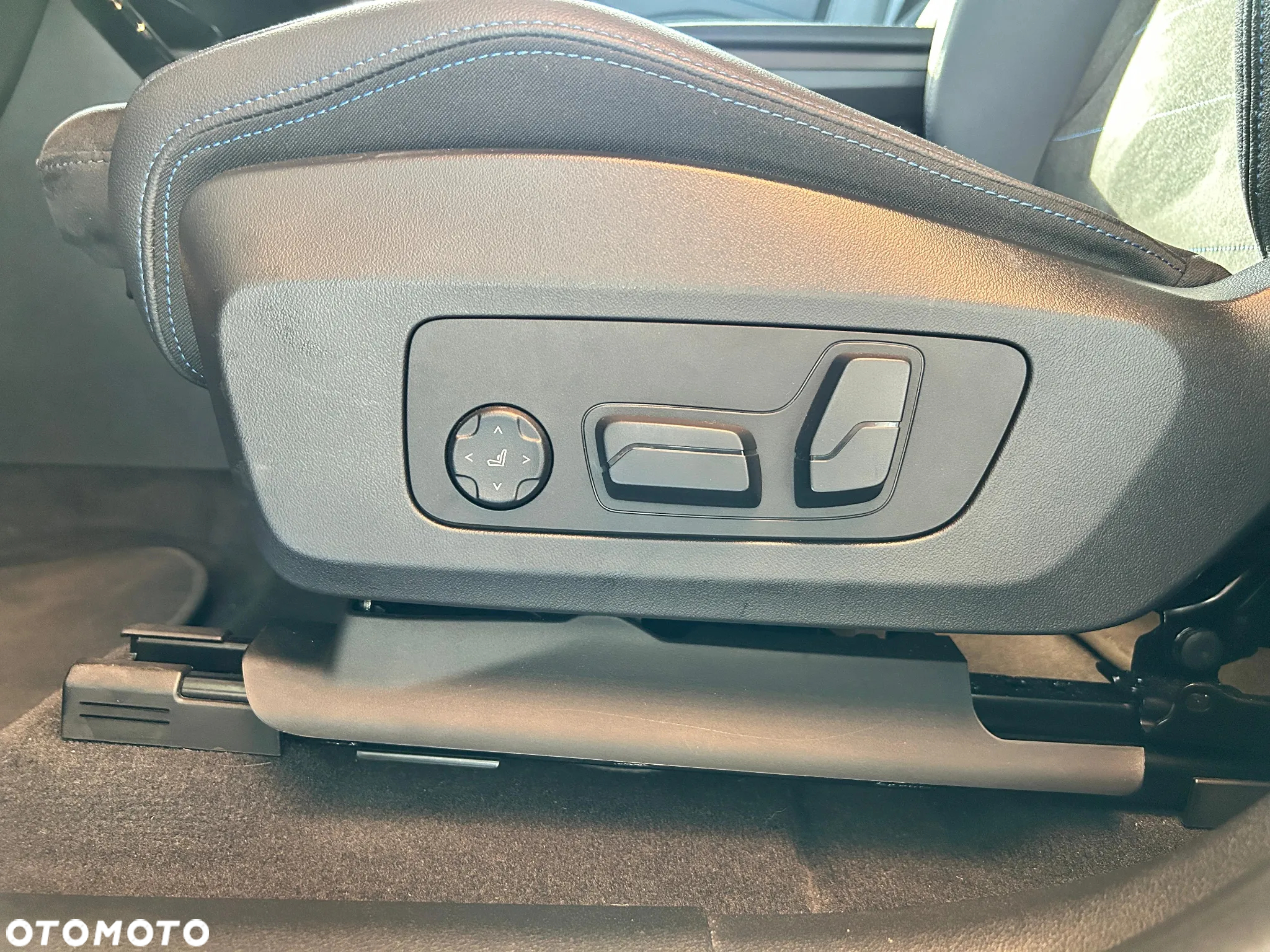 BMW iX1 xDrive30 M Sport - 26