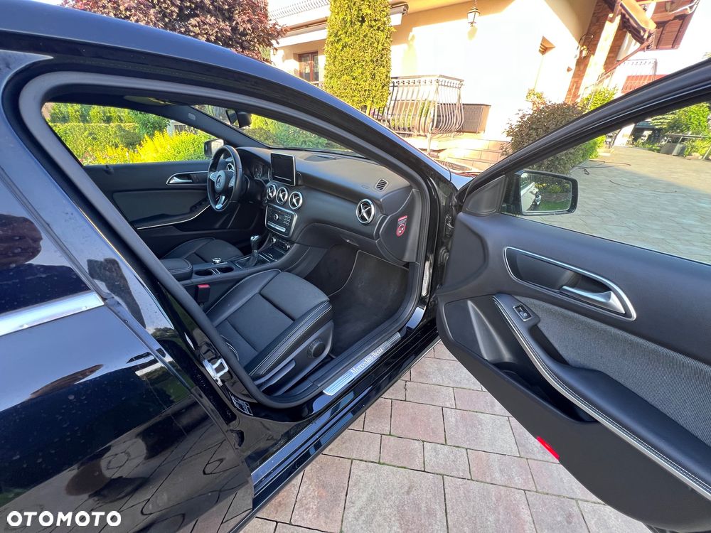 Mercedes-Benz Klasa A 180 BlueEfficiency Edition - 14