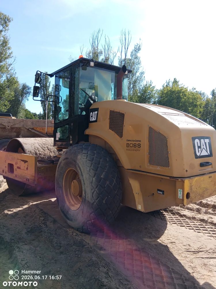 Caterpillar CS64B - 4