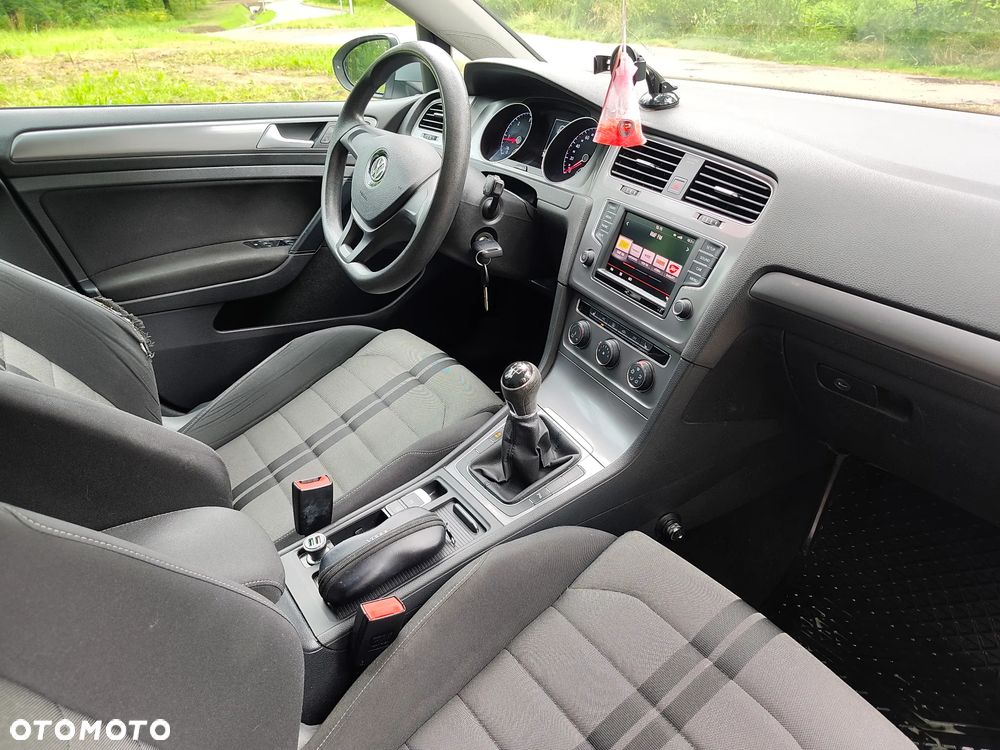 Volkswagen Golf 1.6 TDI BlueMotion Trendline - 11