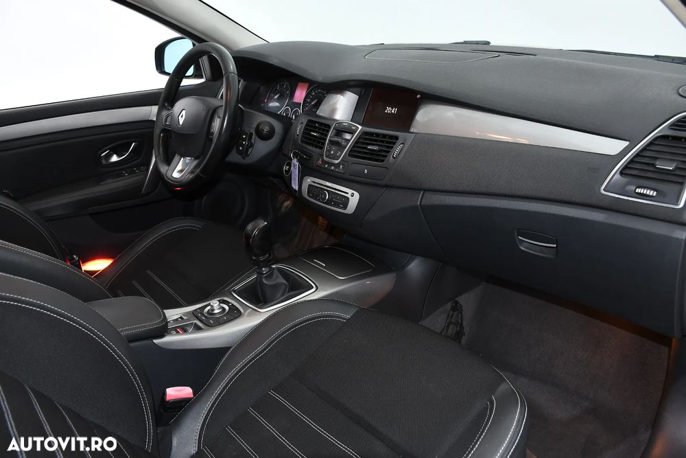 Renault Laguna dCi 110 FAP Limited - 5