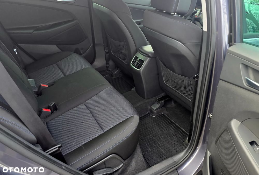 Hyundai Tucson 1.6 GDI BlueDrive Comfort 2WD - 19