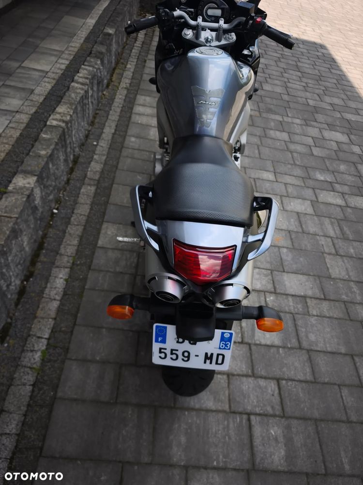 Yamaha FZ6 - 19