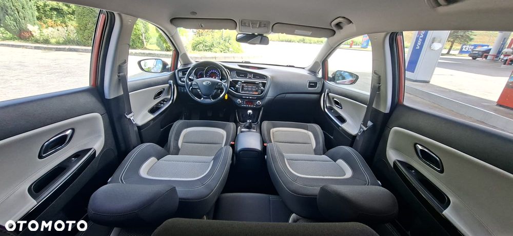 Kia Ceed 1.6 GDI L - 9
