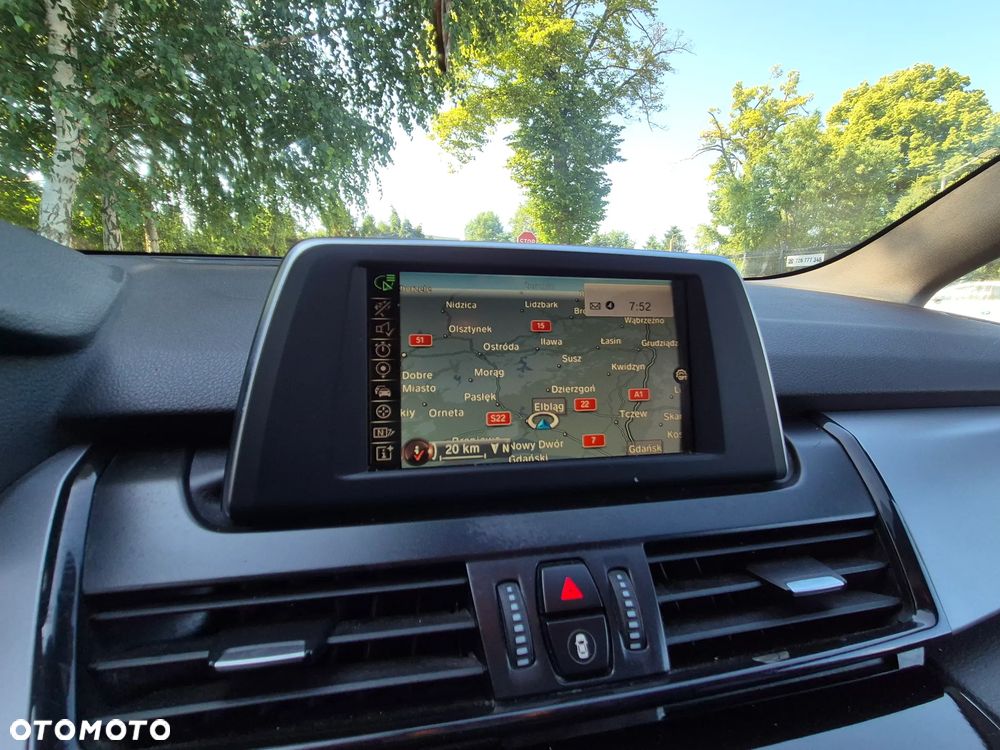 BMW Seria 2 216d Sport Line - 30