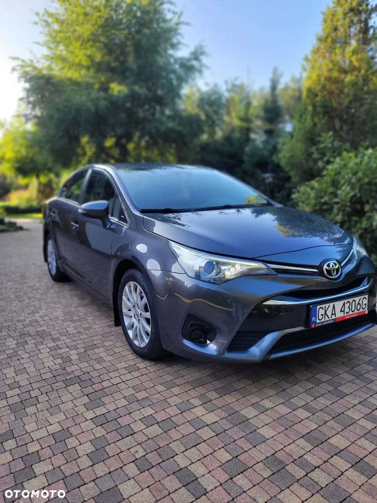 Toyota Avensis 1.6 Life - 2