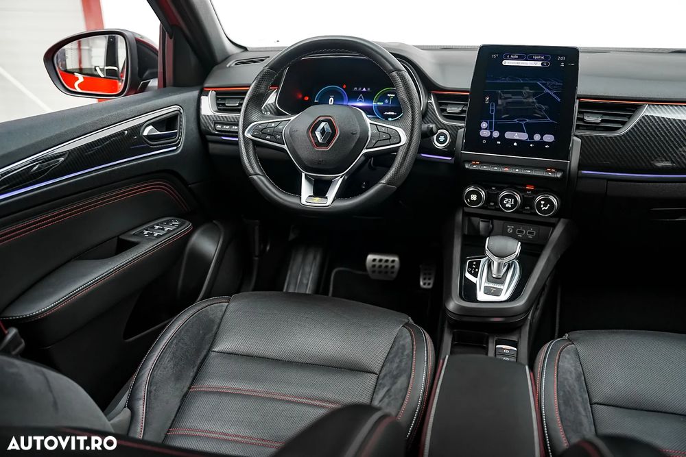 Renault Arkana E-TECH 145 R.S.LINE - 16