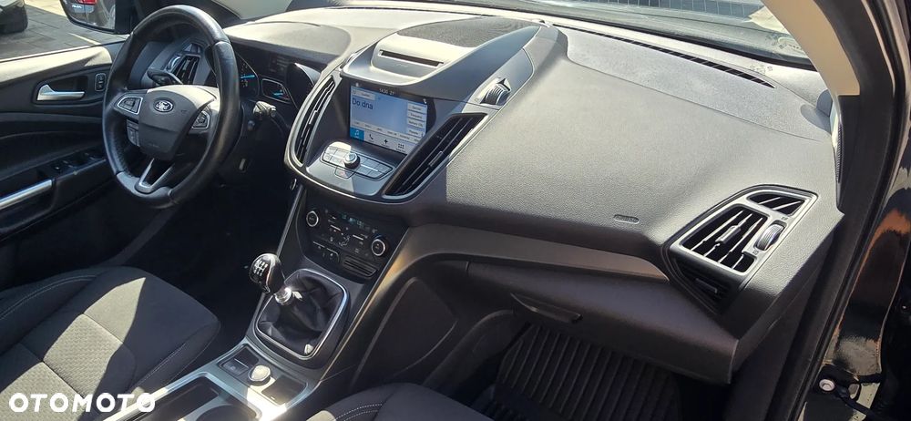 Ford Kuga 1.5 EcoBoost 2x4 Black & Silver - 18