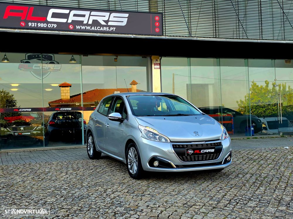 Peugeot 208 1.2 PureTech Allure - 6