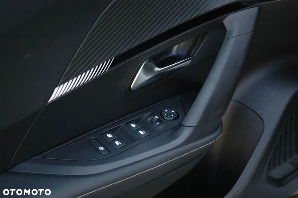 Peugeot 2008 1.2 PureTech Allure S&S EAT8 - 13