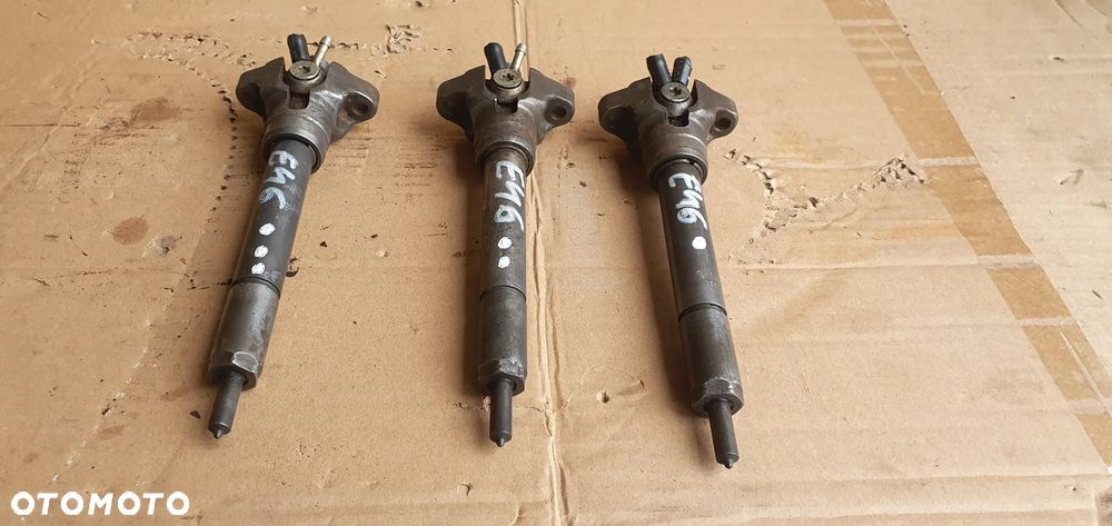 Wtrysk wtryskiwacz paliwa BMW 3 E46 2.0D 0432191528 - 2
