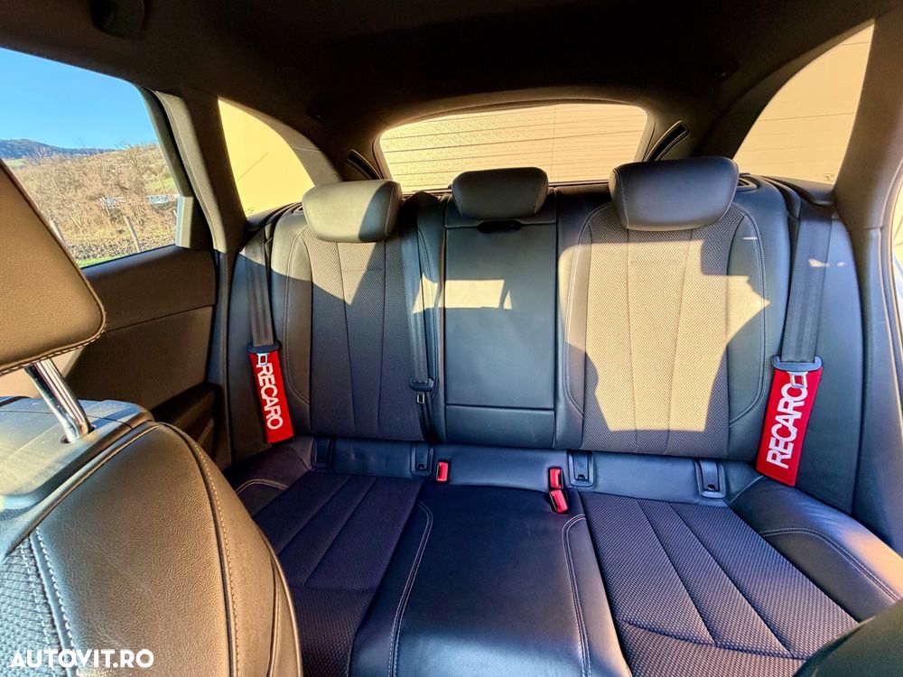 Audi A4 2.0 TDI quattro Stronic - 14