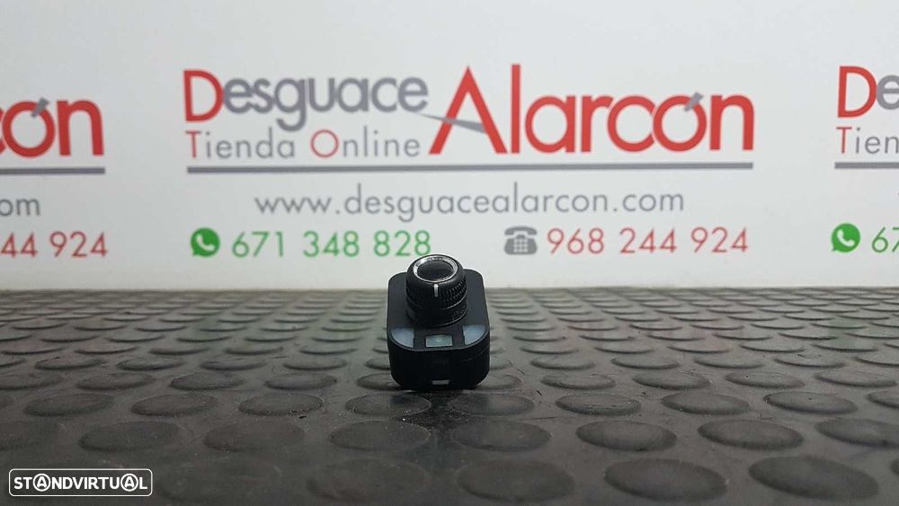 CONTROLADOR DE VISÃO TRASEIRA AUDI A4 BER. (B8) BáSICO - 2