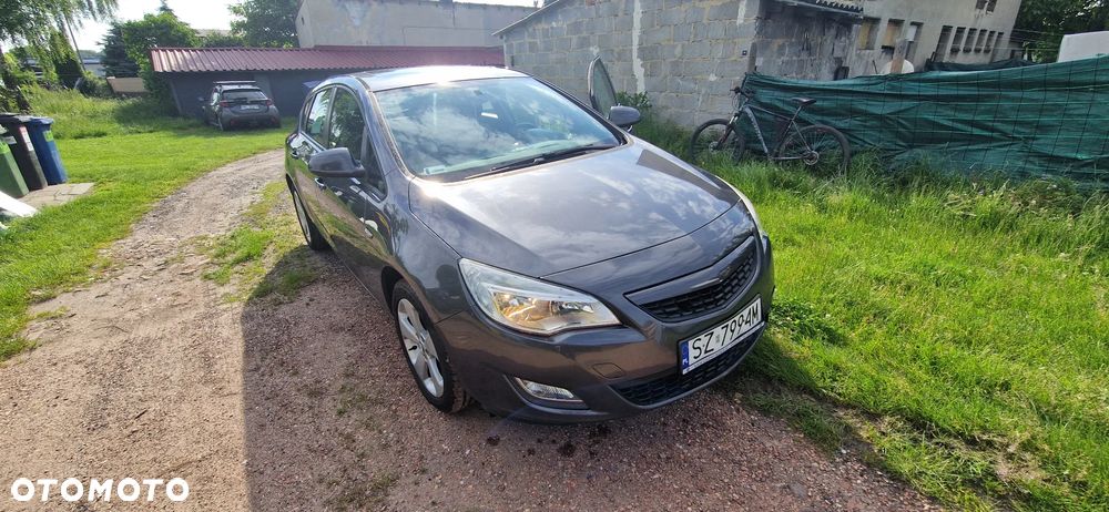 Opel Astra 1.4 Sport - 1
