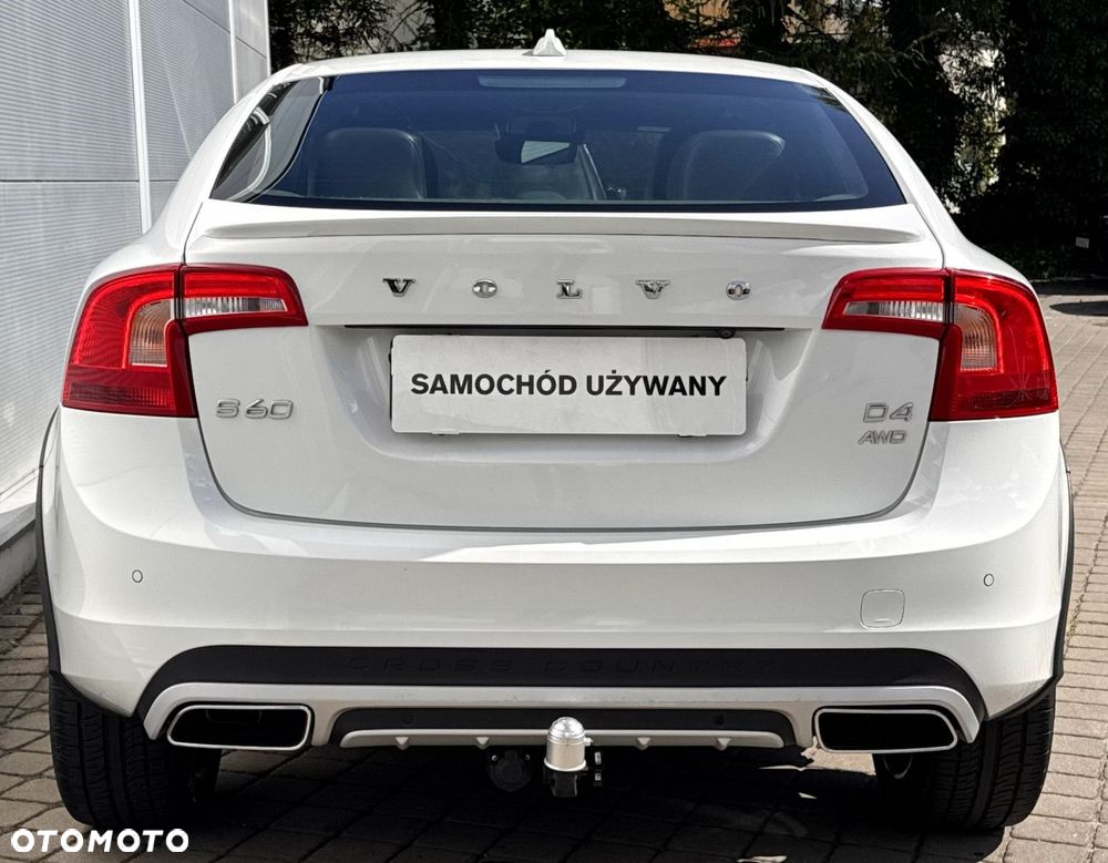 Volvo S60 Cross Country - 8