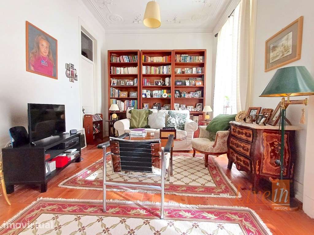 Apartamento T4 em Campo de Ourique - Grande imagem: 2/17