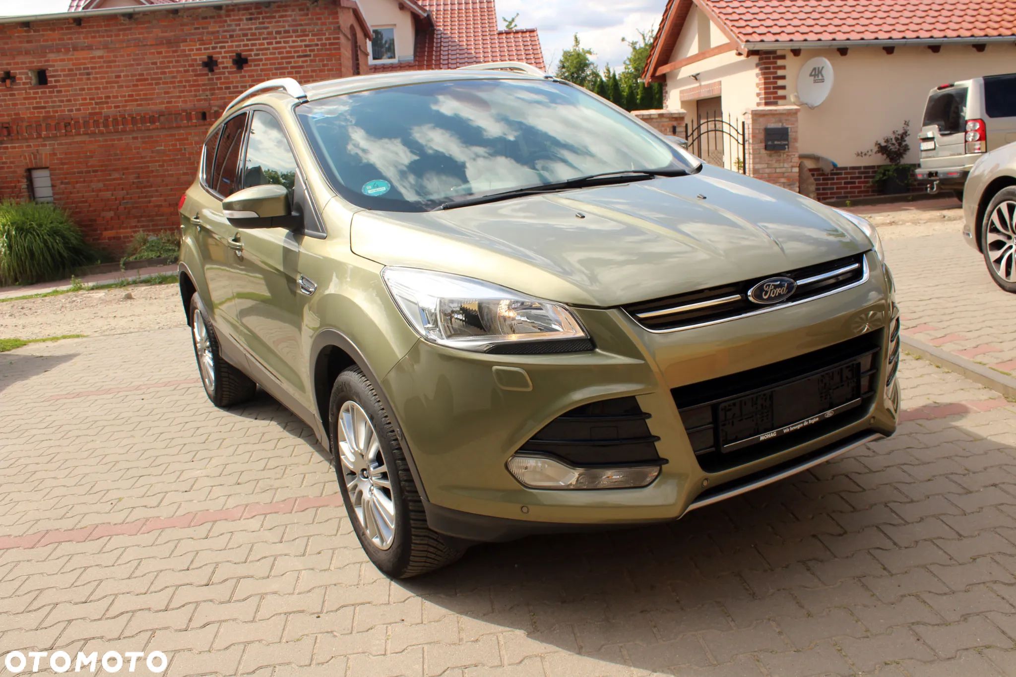 Ford Kuga 1.6 EcoBoost 2x4 Titanium - 1