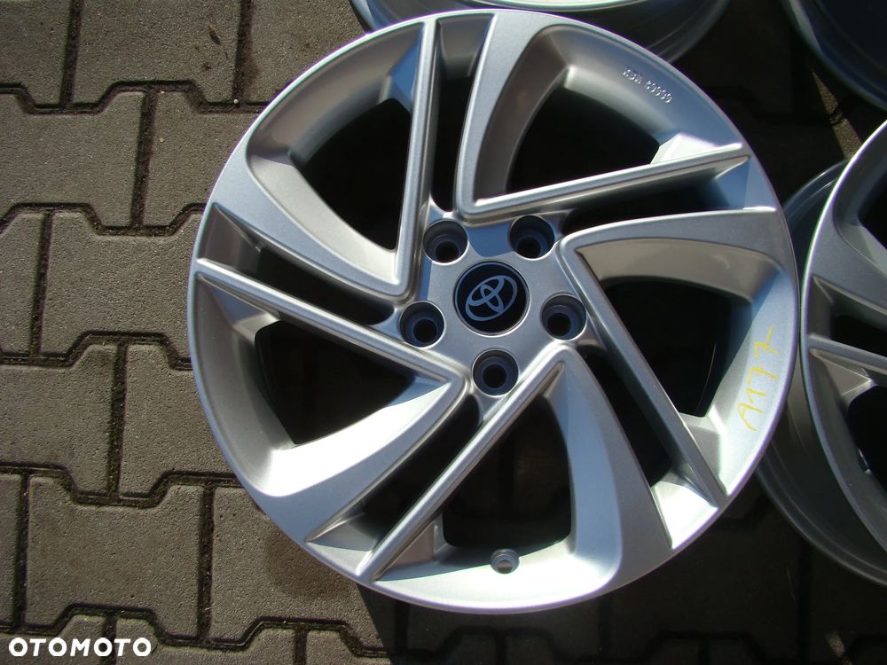 a177 5x114,3 Toyota Auris Corolla Avensis C-HR Camry Corolla Cross 7Jx17 - 2