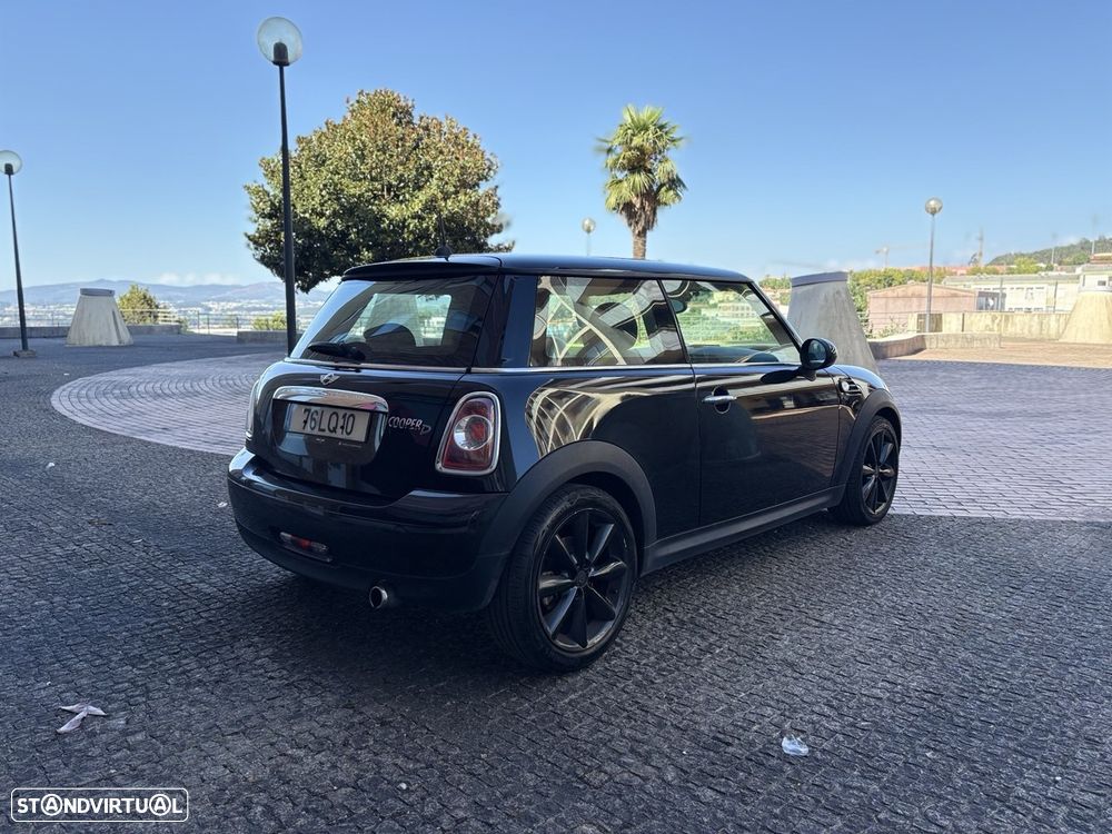 MINI 3 Portas Cooper D - 3