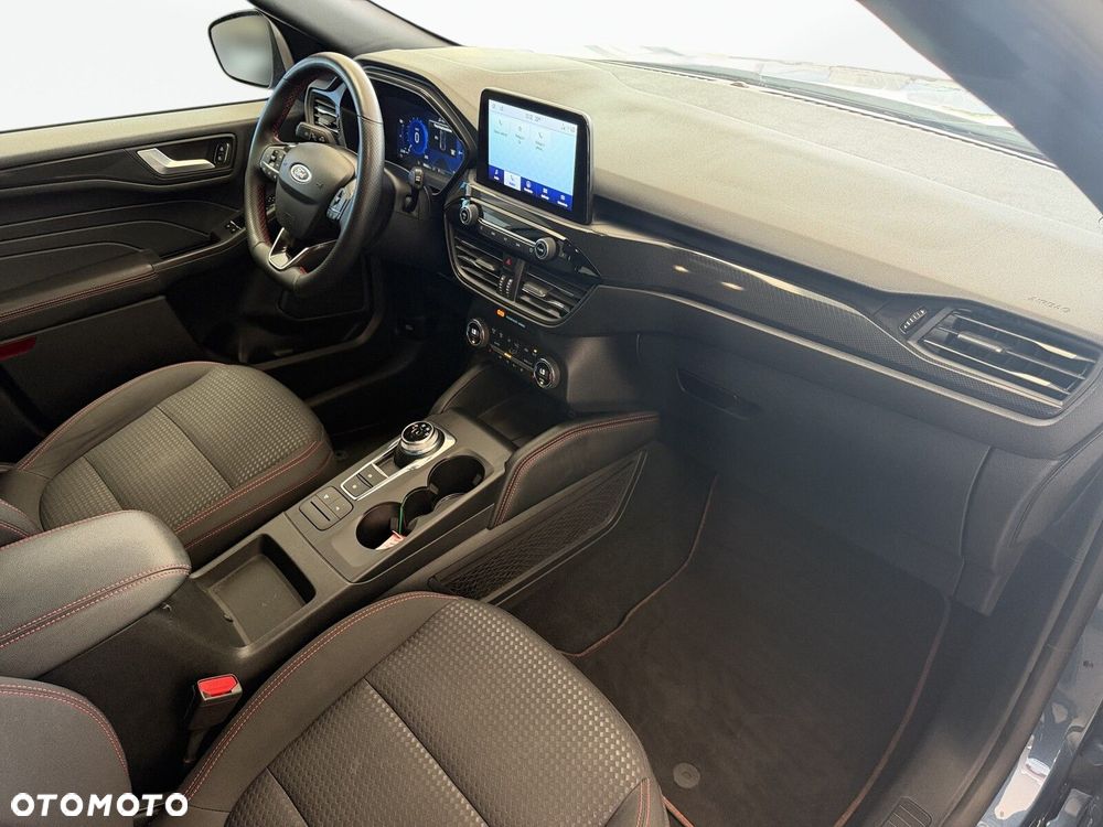 Ford Kuga - 19