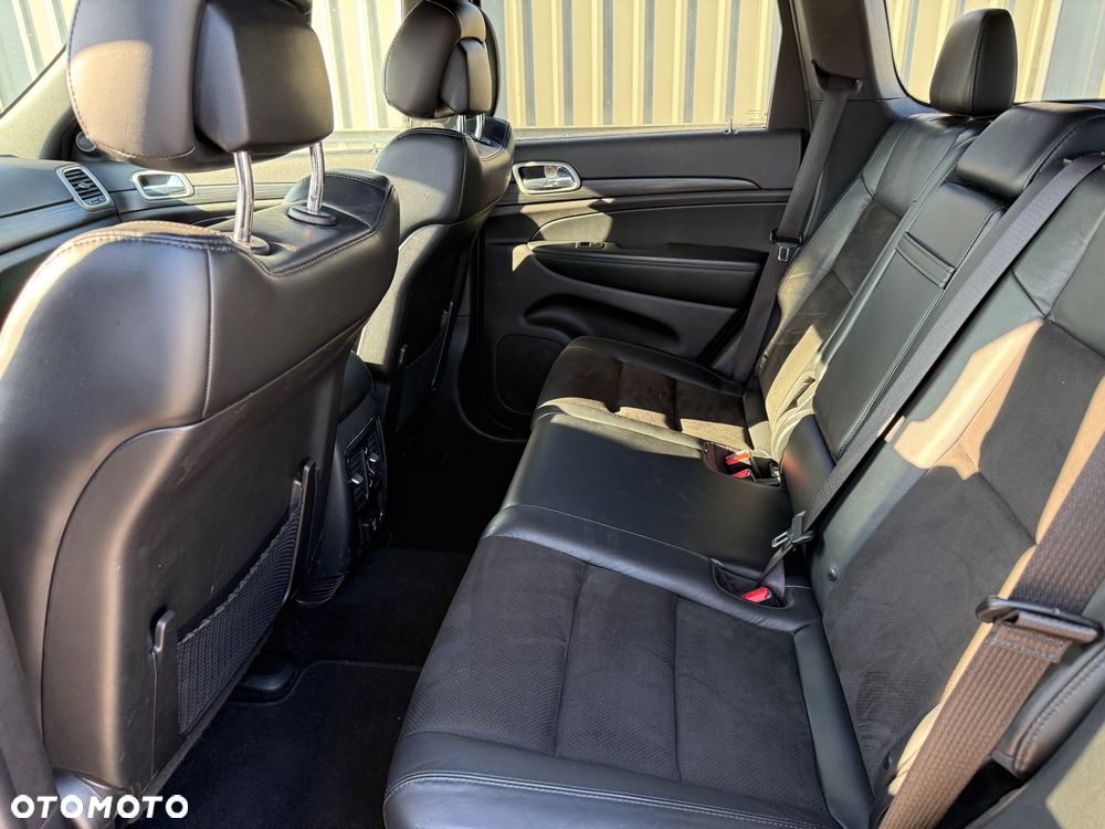 Jeep Grand Cherokee - 9