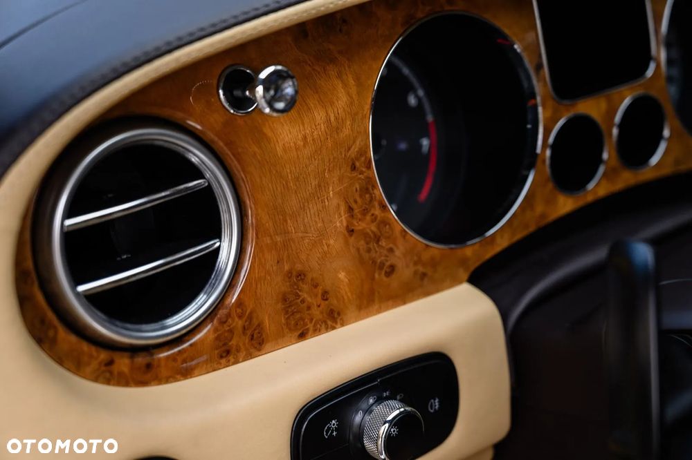 Bentley Continental GT - 29