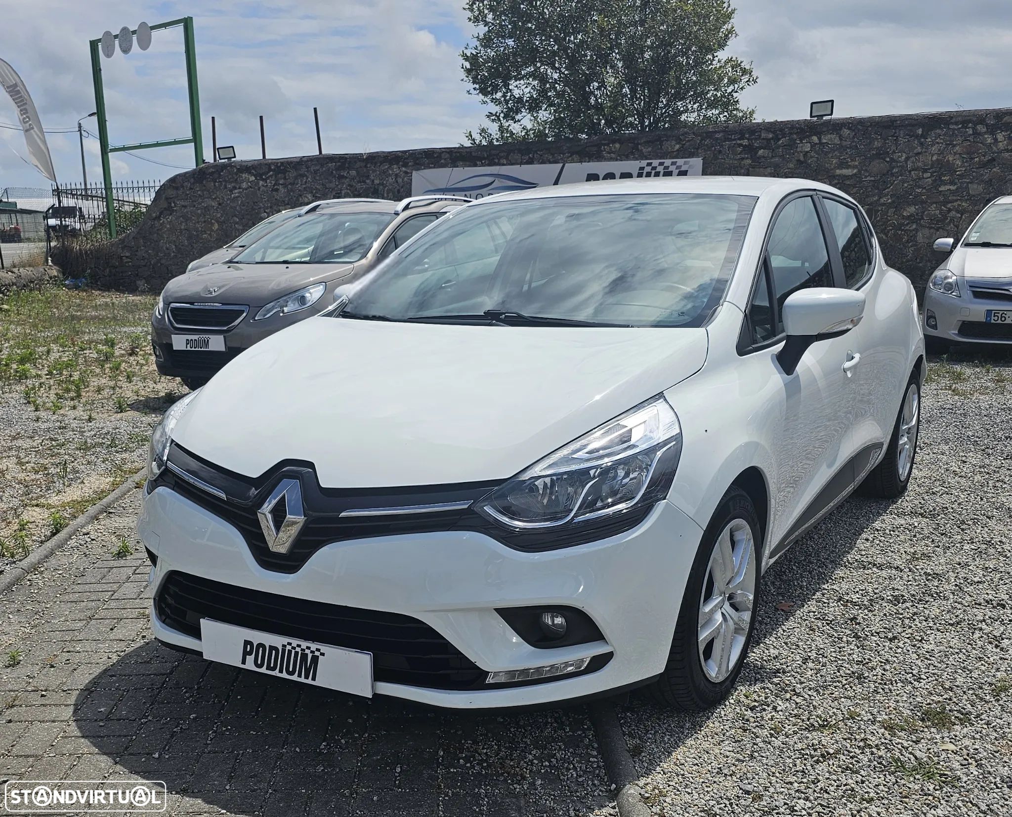 Renault Clio 0.9 TCe Limited - 1