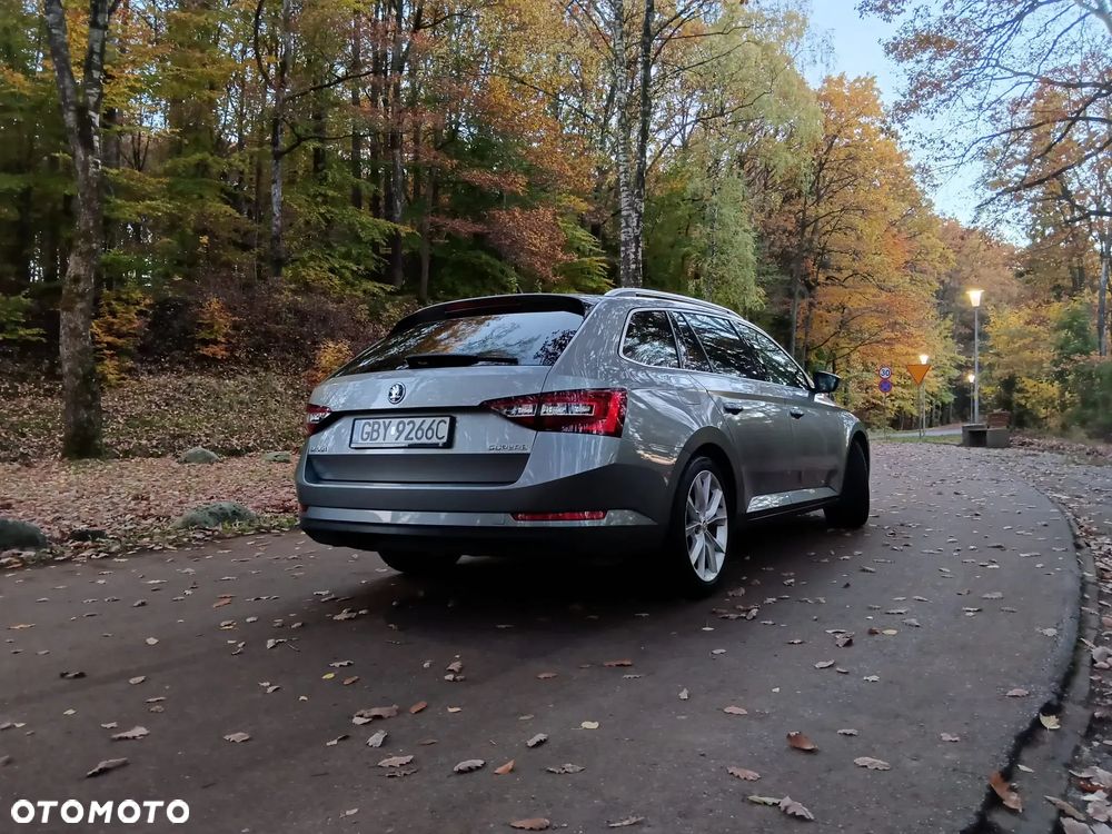 Skoda Superb 2018 photo 3