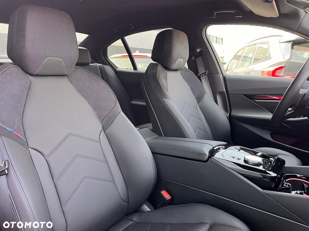BMW Seria 5 - 26