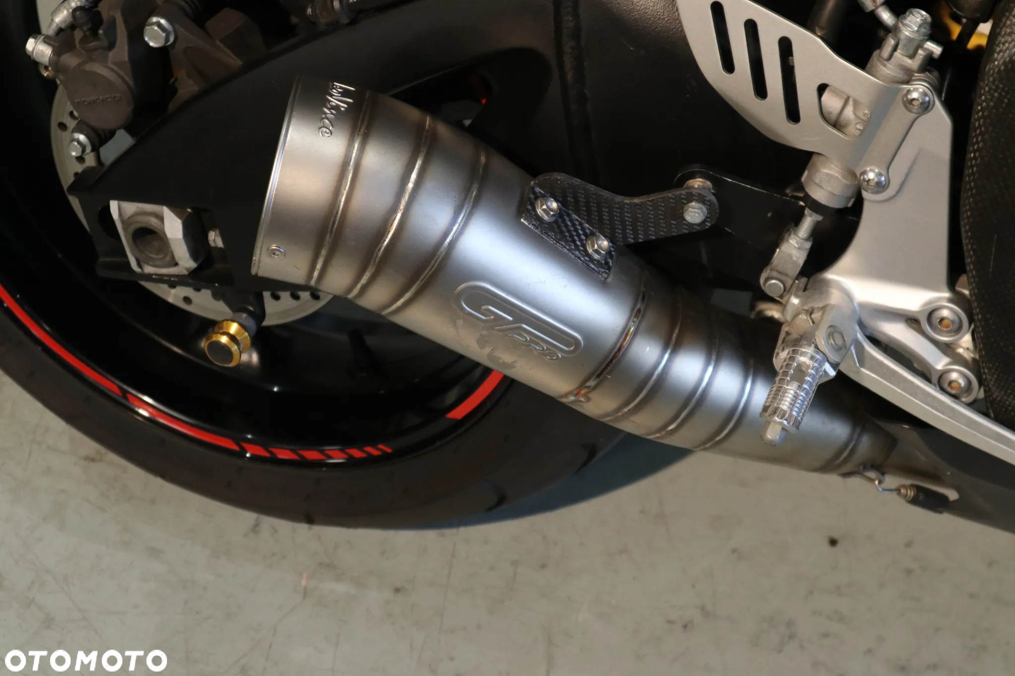 Suzuki GSX-R - 17