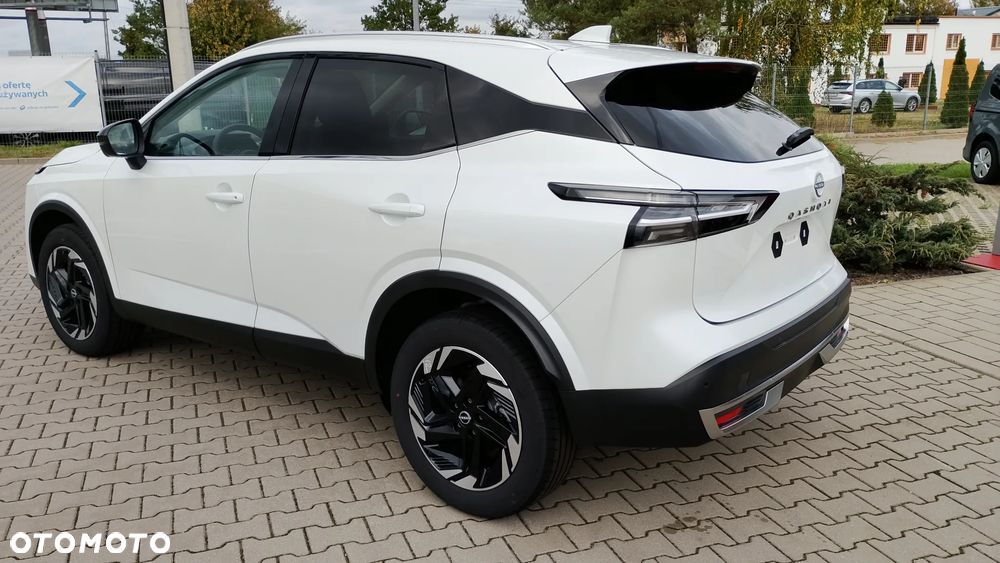 Nissan Qashqai 1.3 DIG-T mHEV N-Connecta Xtronic - 4